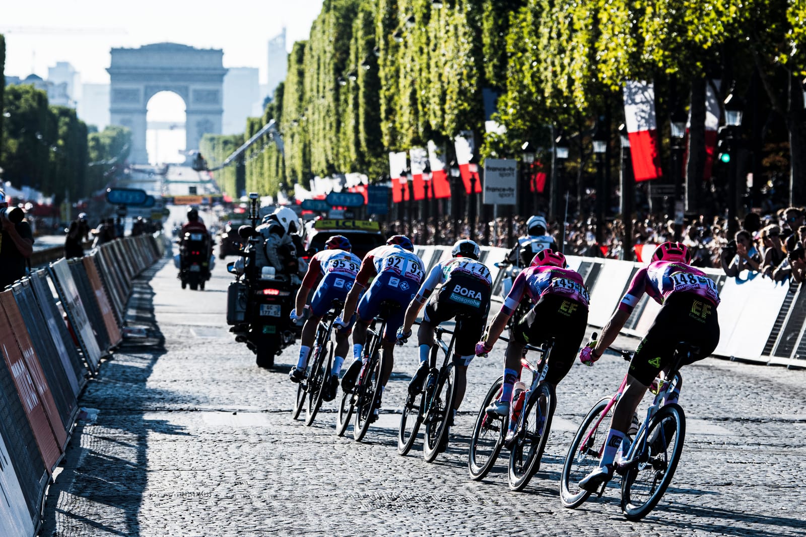 Tour de France mění závěrečnou etapu kvůli lesním požárům