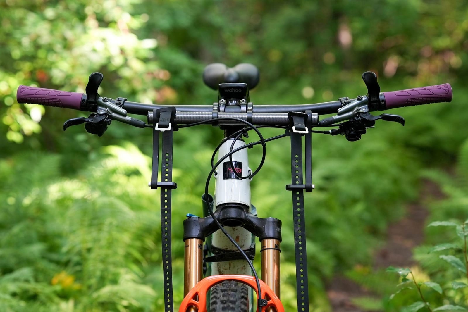 Rockgeist BarJam Cradle: modulární upgrade pro bikepacking na řídítku