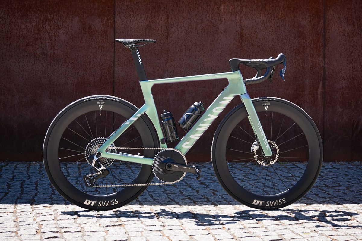 Canyon Aeroad CFR LTD: aerospeciál z Eurobike míří i do českých závodů