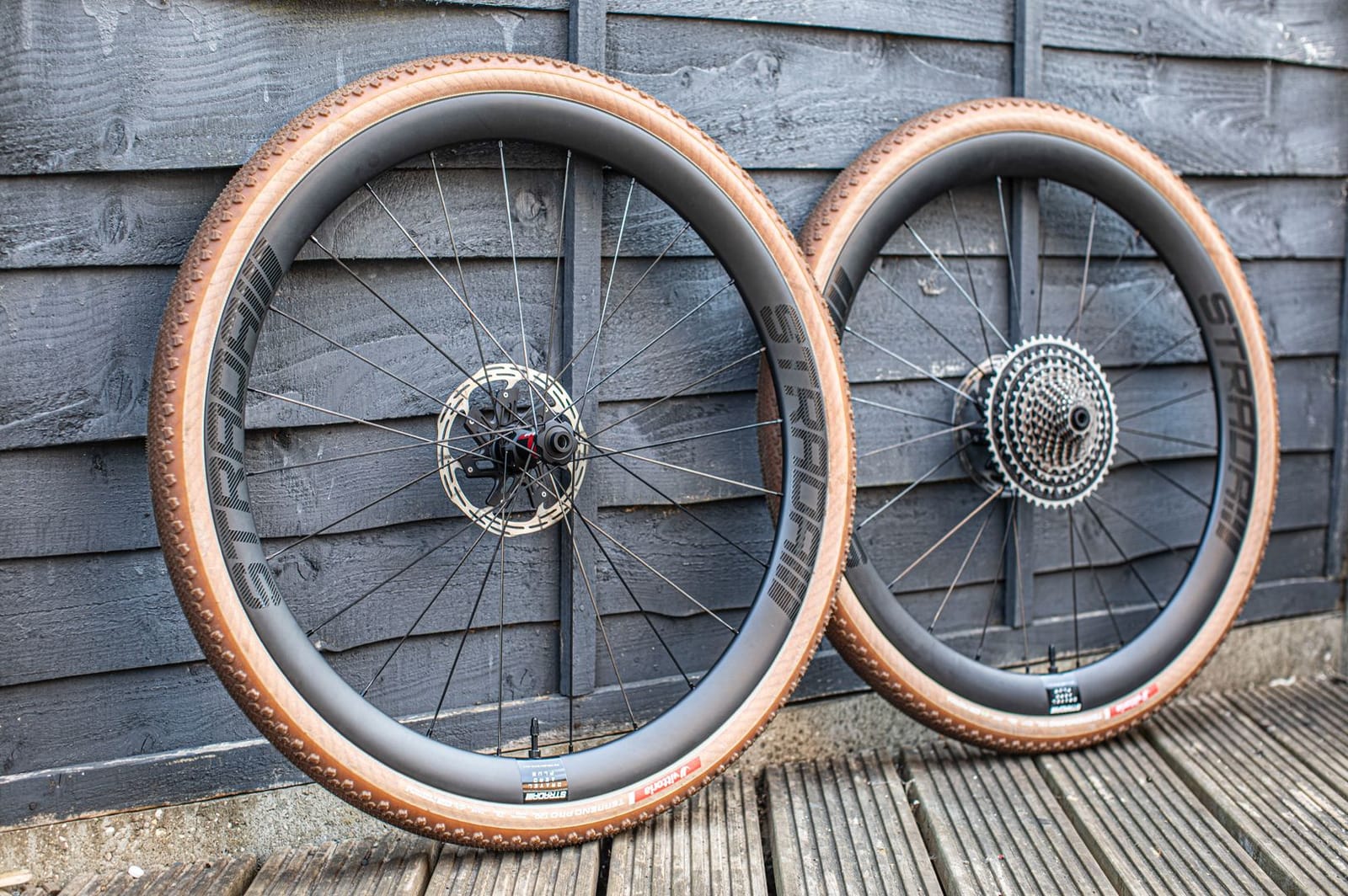 Strada Gravel Aero Plus 2: lehká kola pro gravel za rozumnou cenu