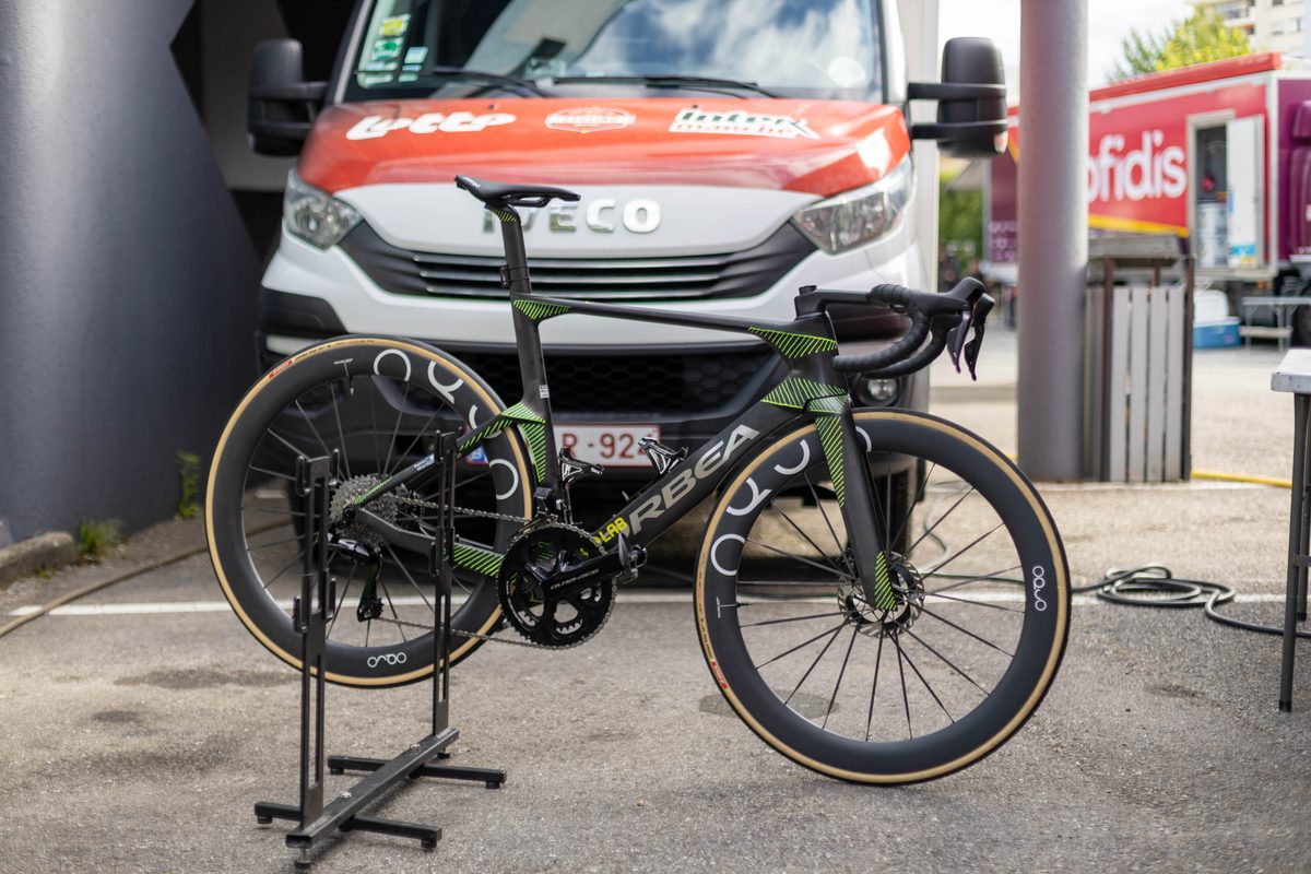 Orbea pracuje na novém aerodynamickém kole: větší místo pro pneumatiky a chytré kompromisy
