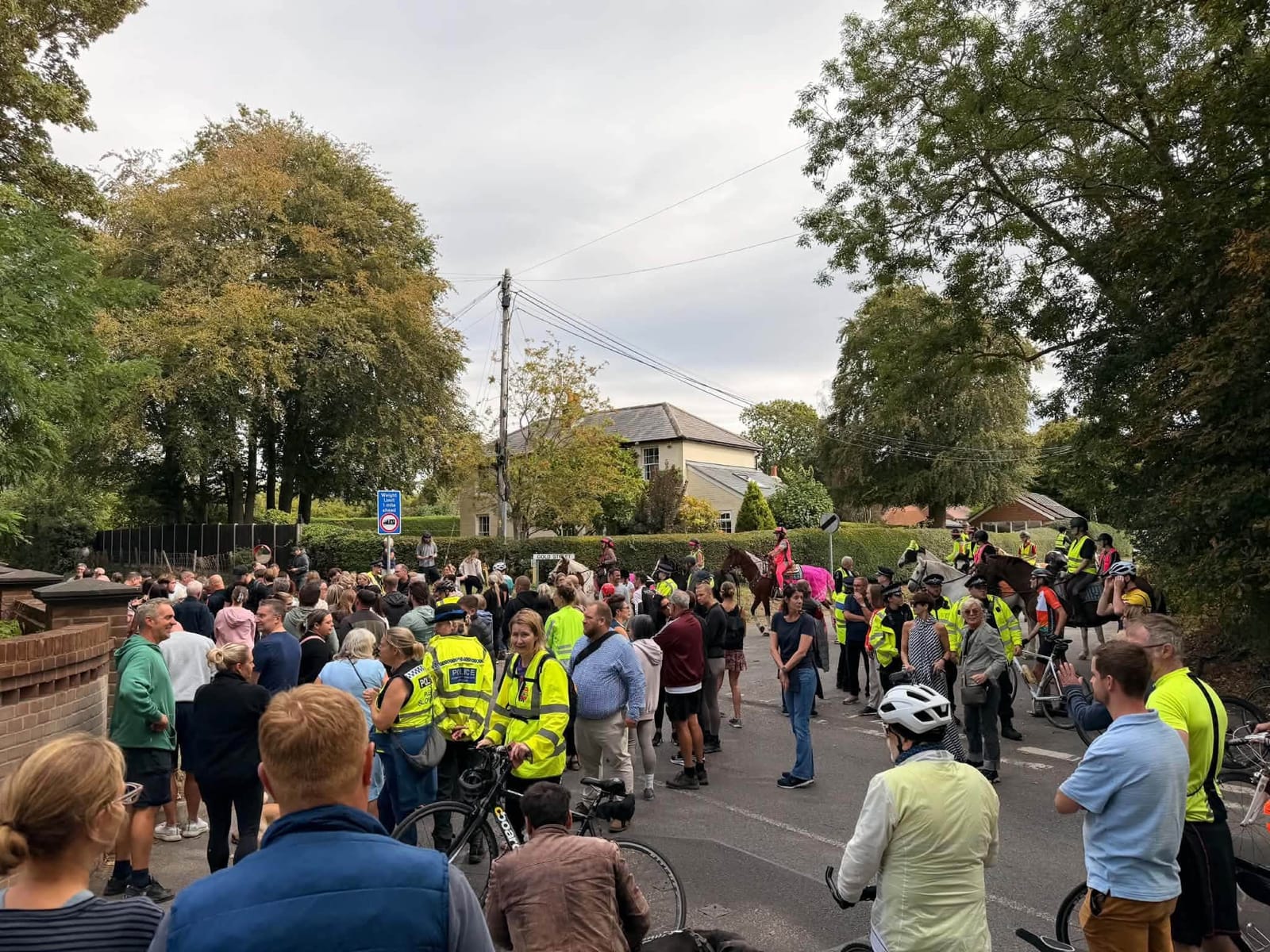 Cyklisté, chodci a jezdci: společný apel na bezpečnost